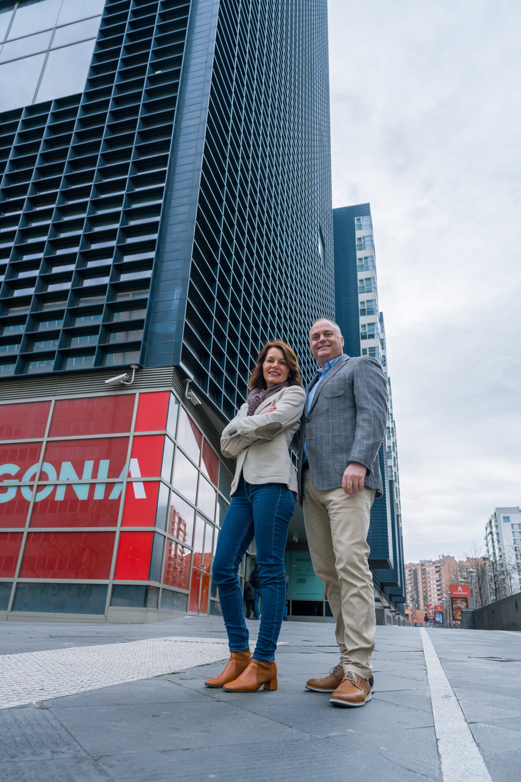 Pamela y Felipe, un matrimonio dedicado al sector inmobiliario desde hace más de 20 años.